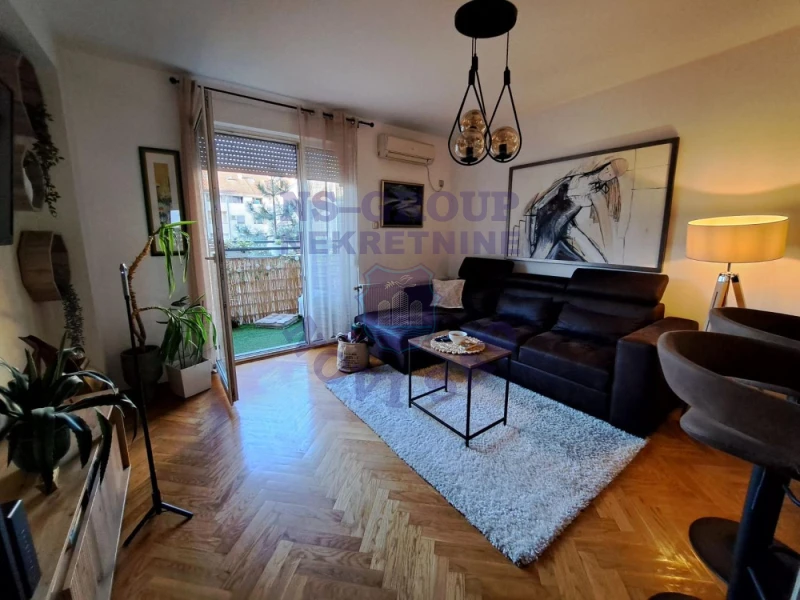 stan na prodaju Novi Sad, 66m2 577784