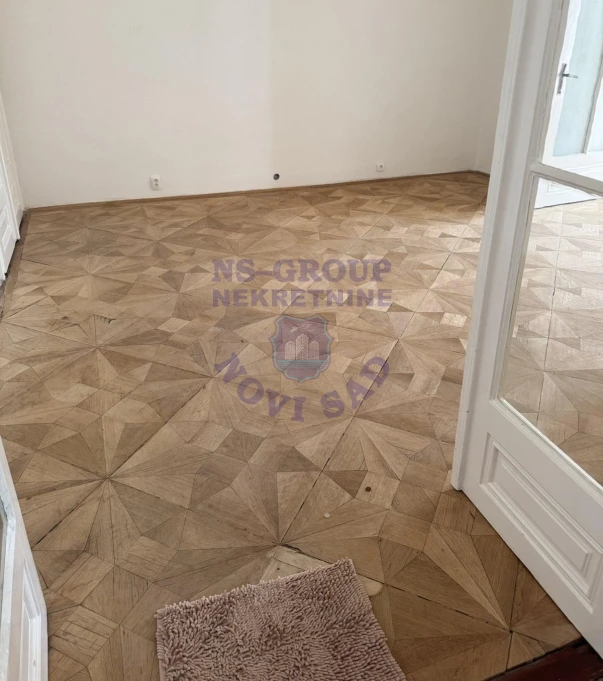 Stan na prodaju Novi Sad 200m2, 17464
