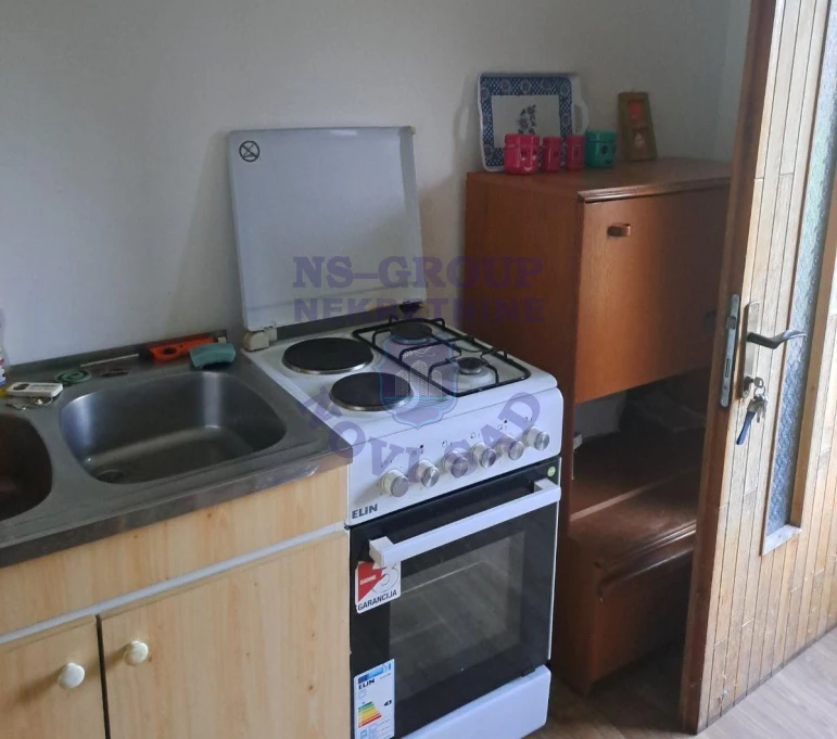 Kuća na prodaju Krušedol 30m2, 577724