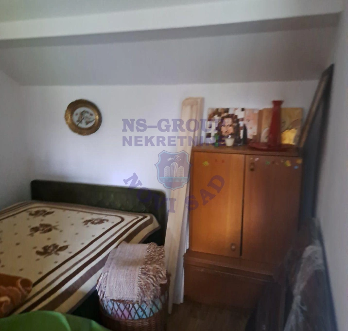 Kuća na prodaju Krušedol 30m2, 577724