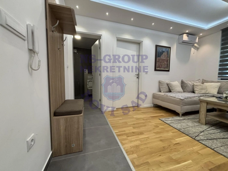 Stan na prodaju Novi Sad 40m2, 577926