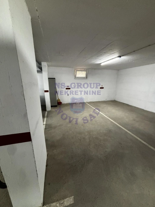 Garaža na prodaju Petrovaradin 13m2, 577906
