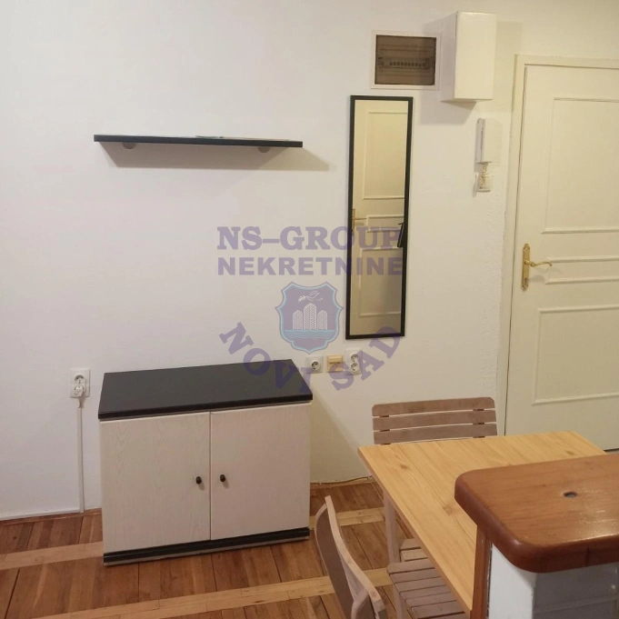 Stan na prodaju Novi Sad 20m2, 17449