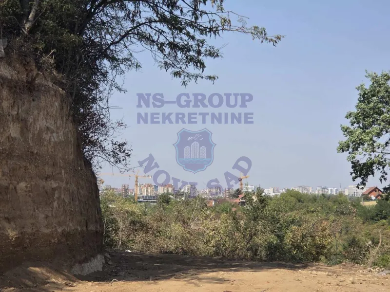Plac na prodaju Sremska Kamenica 10218m2, 577908
