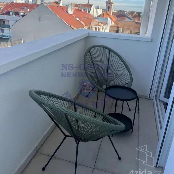 Stan na prodaju Novi Sad 40m2, 17480