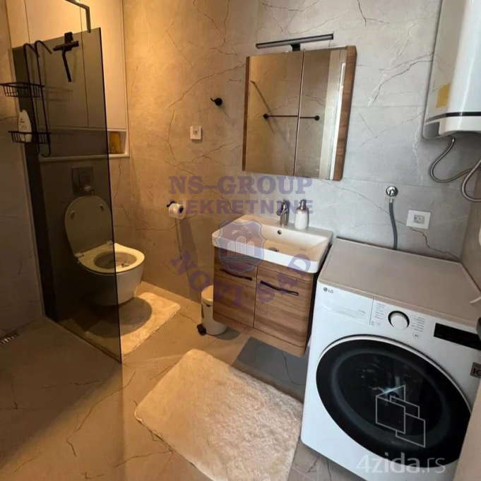 Stan na prodaju Novi Sad 40m2, 17480
