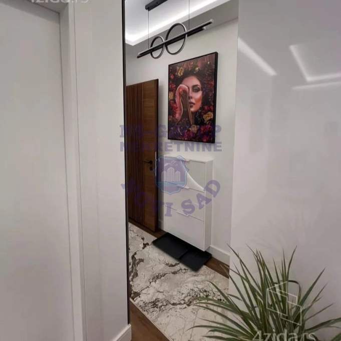 Stan na prodaju Novi Sad 40m2, 17480
