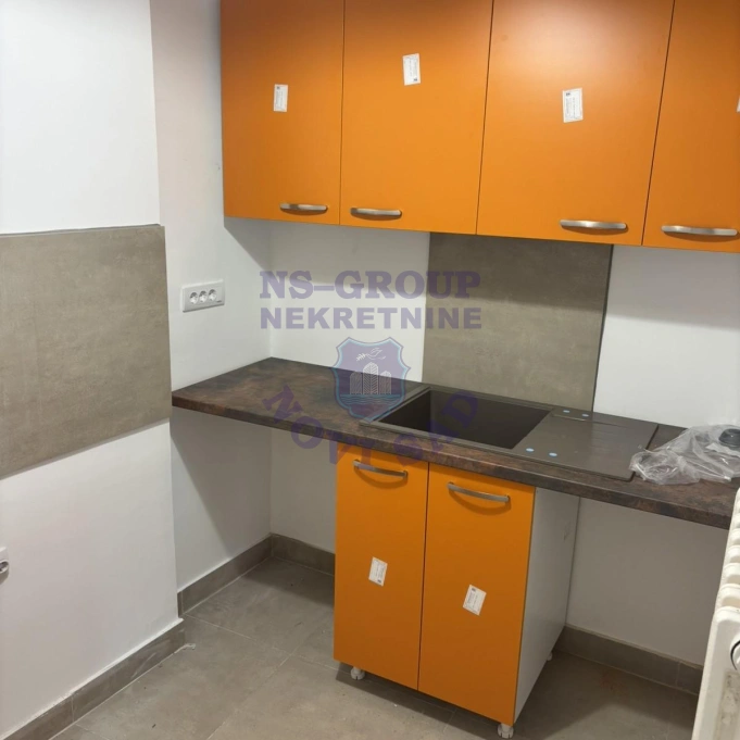 Lokal na prodaju Novi Sad 120m2, 17476