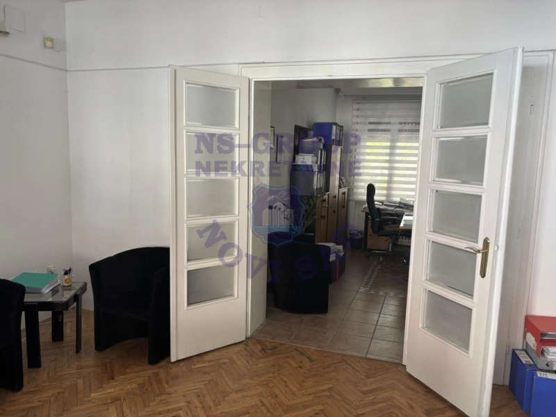 Lokal na prodaju Novi Sad 120m2, 17476