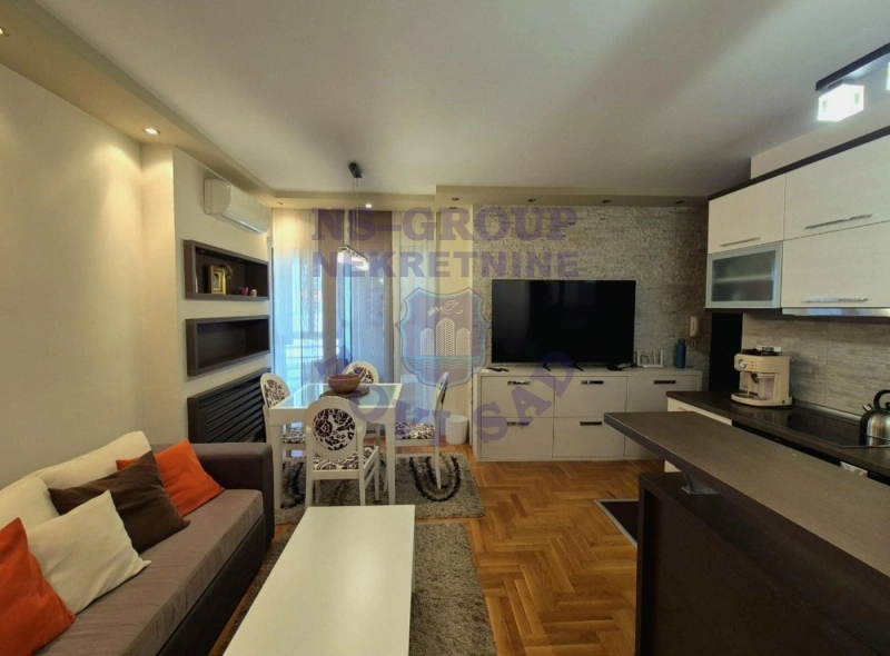 Stan na prodaju Novi Sad 40m2, 577962