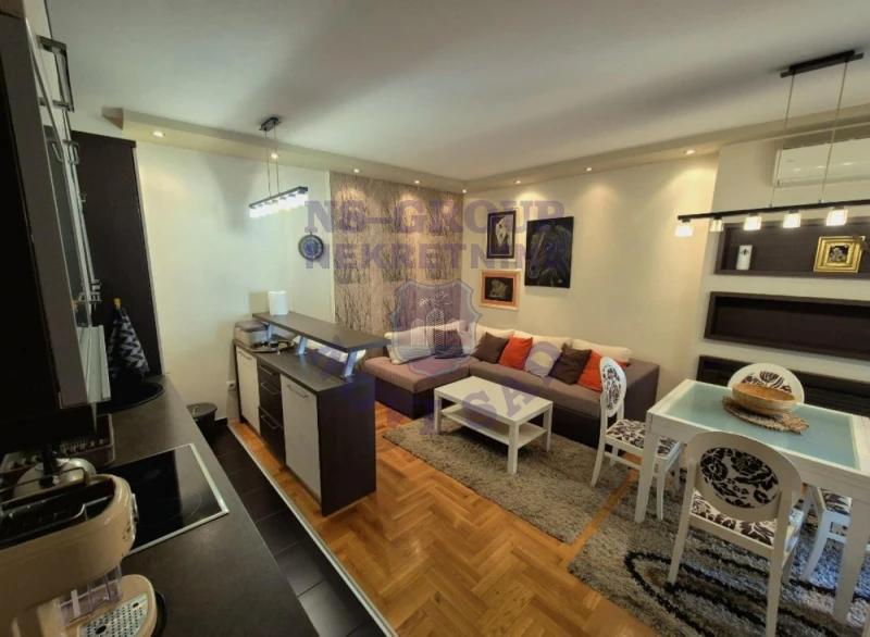 stan na prodaju Novi Sad, 40m2 577962