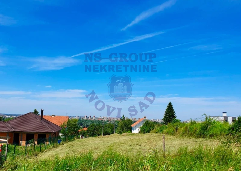 Plac na prodaju Sremska Kamenica 869m2, 565295
