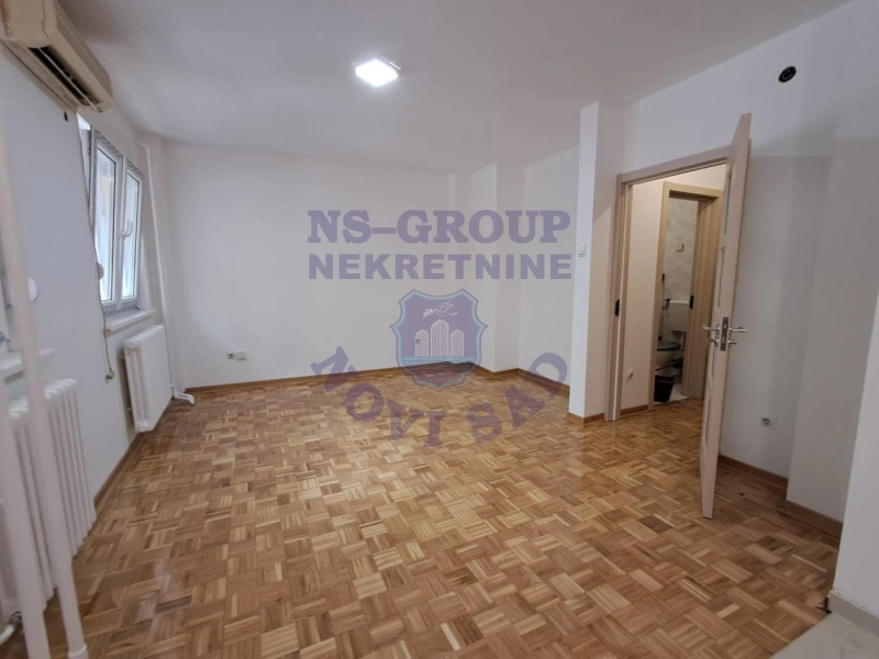 Stan na prodaju Novi Sad 30m2, 578053