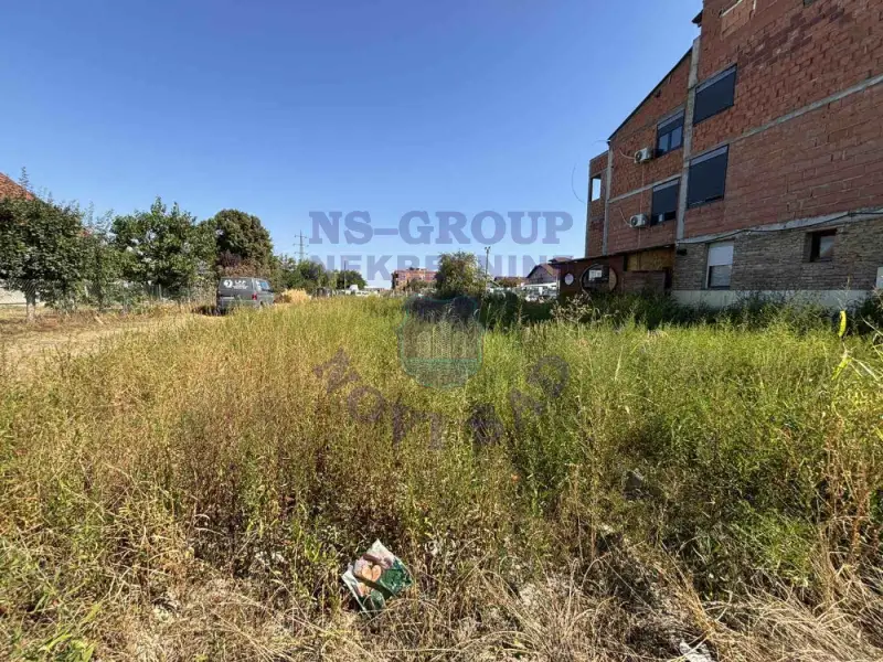 Plac na prodaju Veternik 679m2, 578025