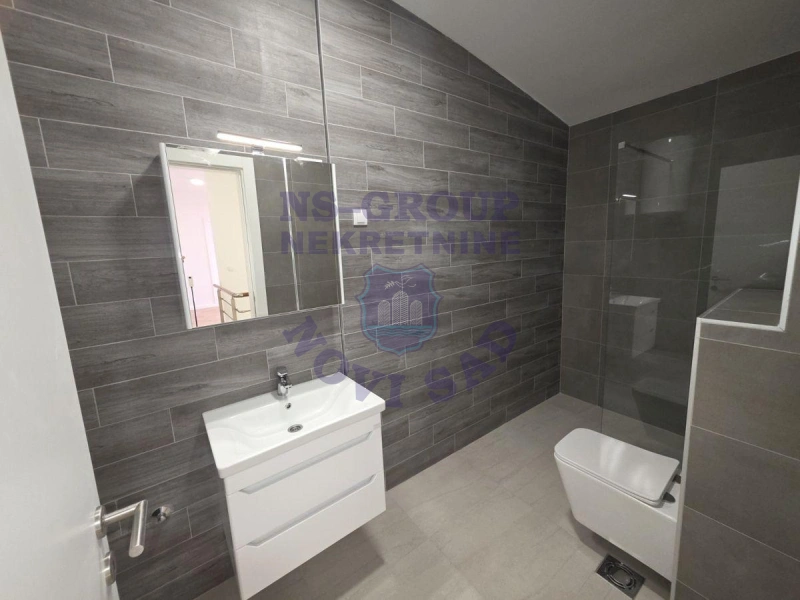 Stan na prodaju Petrovaradin 68m2, 578136
