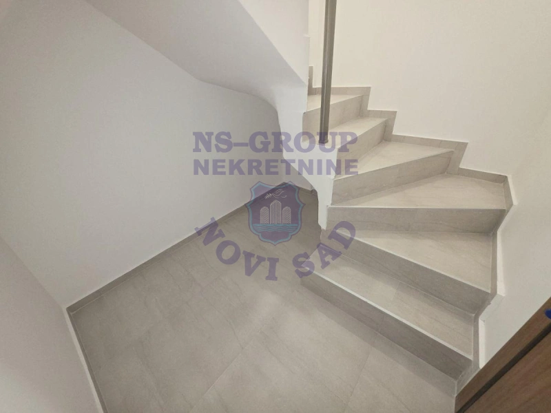 Stan na prodaju Petrovaradin 68m2, 578136