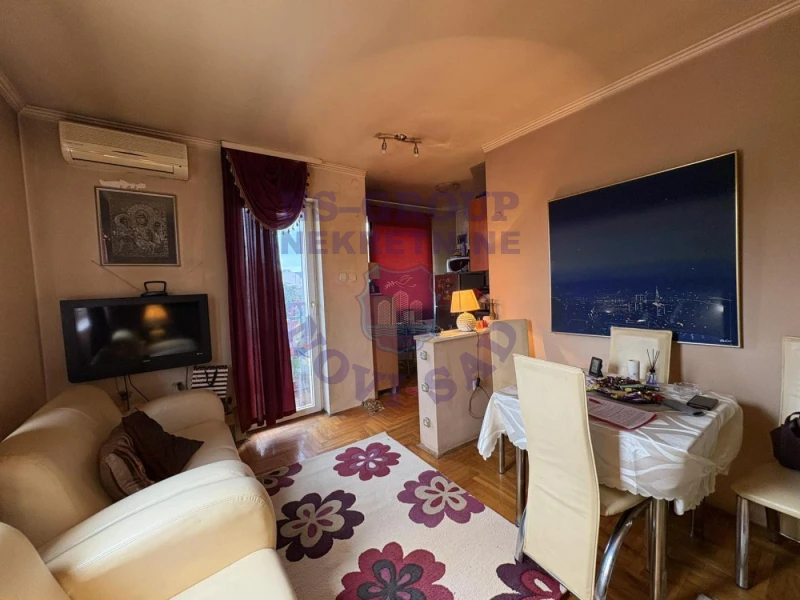 stan na prodaju Novi Sad, 33m2 578128