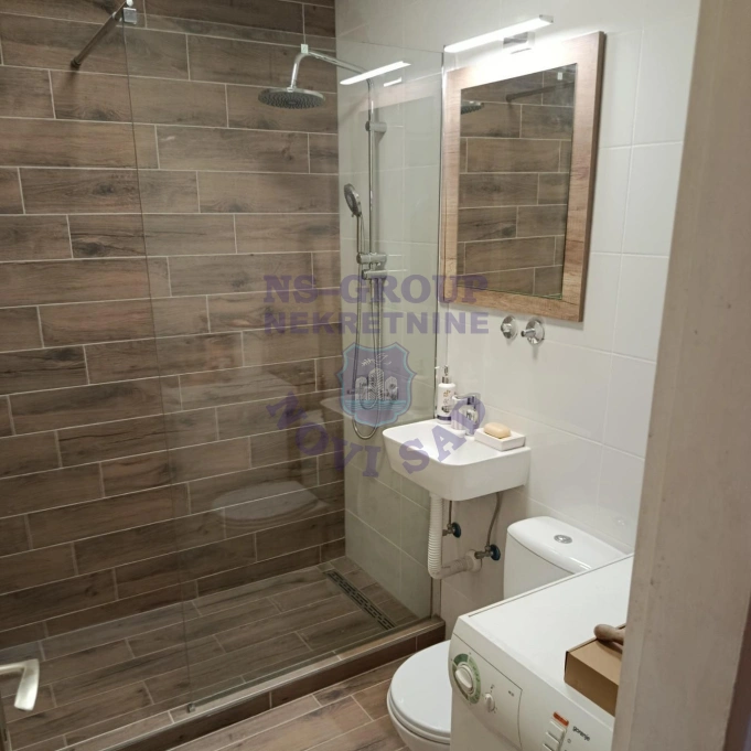 Stan na prodaju Novi Sad 52m2, 17486