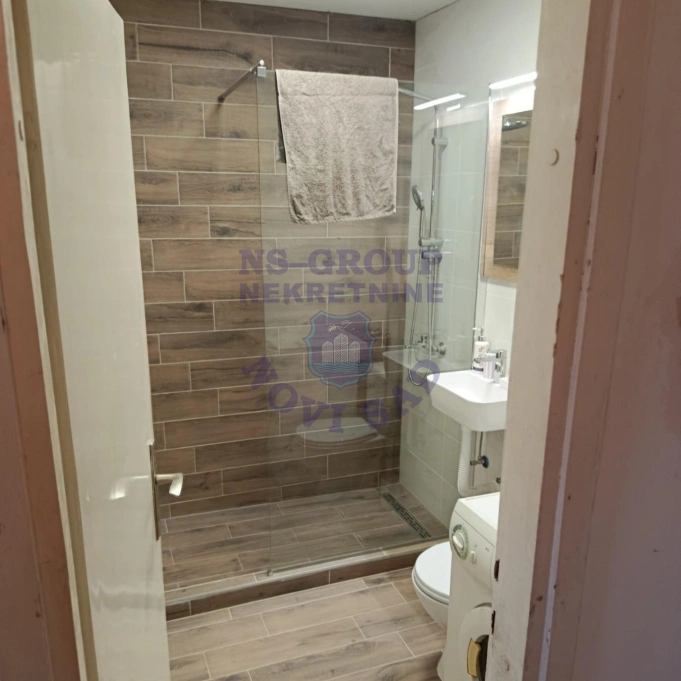 Stan na prodaju Novi Sad 52m2, 17486