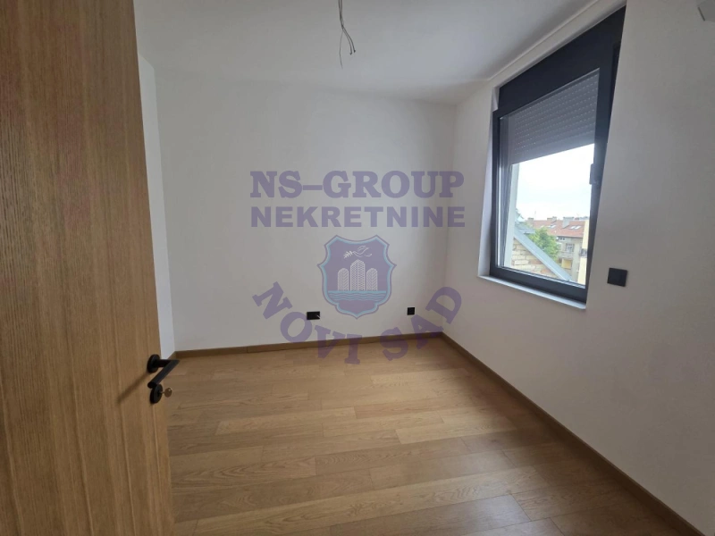 Stan na prodaju Novi Sad 242m2, 578119