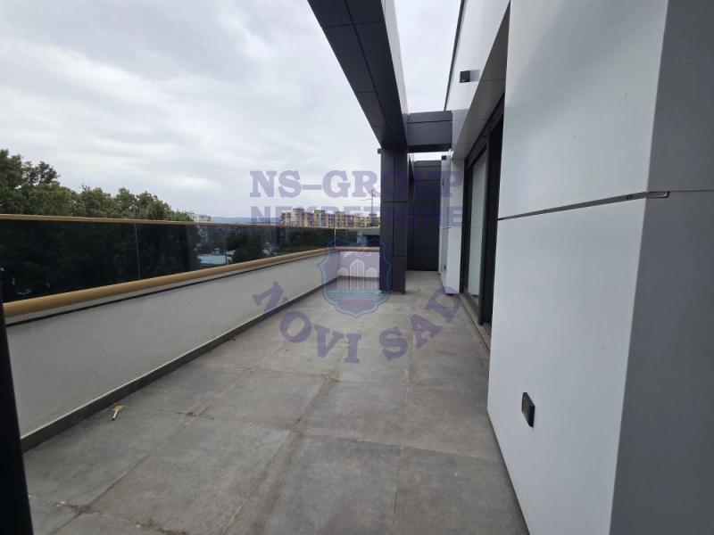 Stan na prodaju Novi Sad 242m2, 578119
