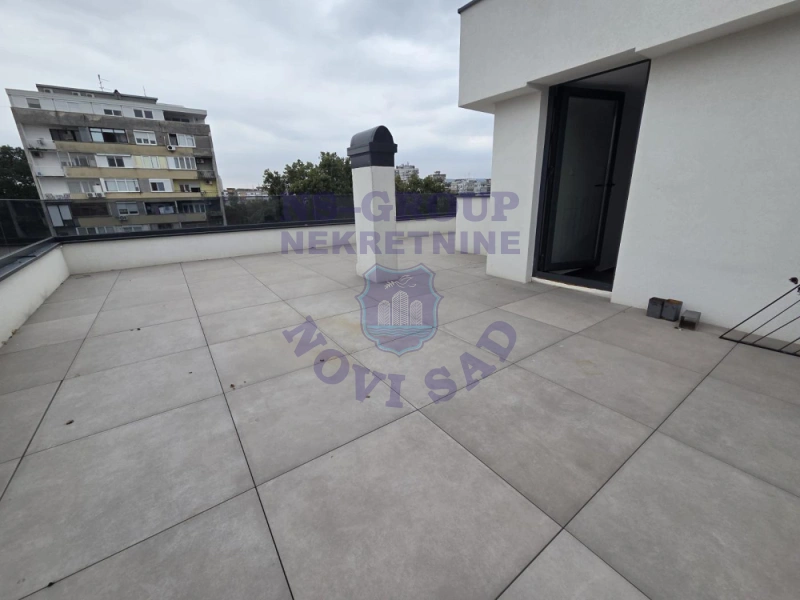 Stan na prodaju Novi Sad 242m2, 578119