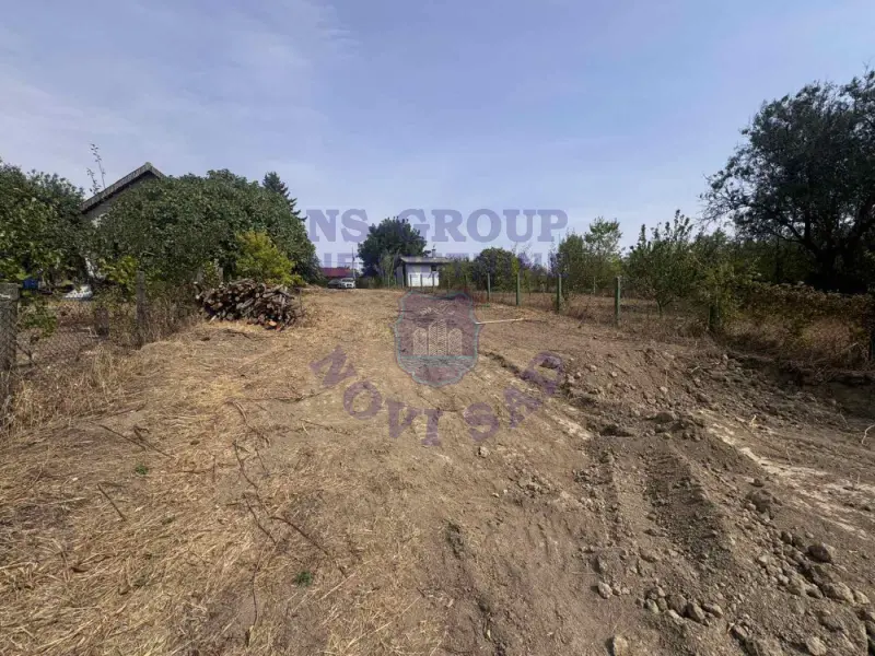 Plac na prodaju Čortanovci 870m2, 578031