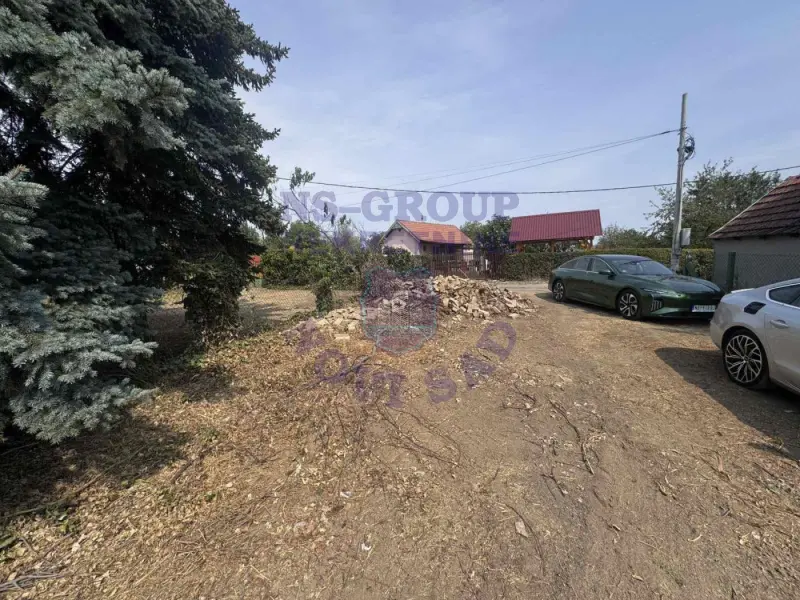 Plac na prodaju Čortanovci 870m2, 578031