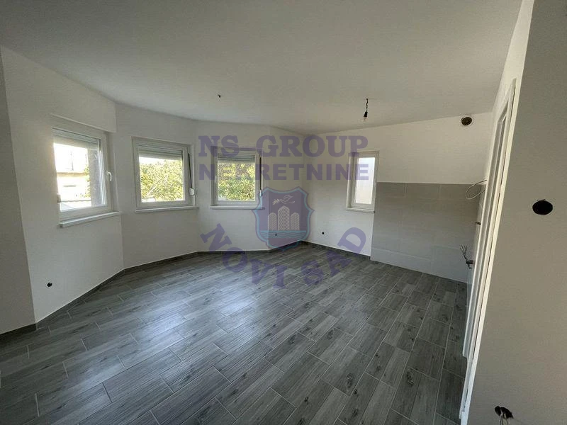 Stan na prodaju Petrovaradin 43m2, 578205