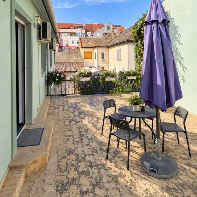 Lokal na prodaju Novi Sad 158m2, 17500