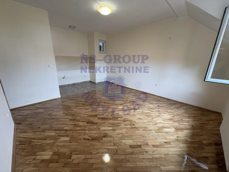 stan na prodaju Novi Sad, 38m2 573635