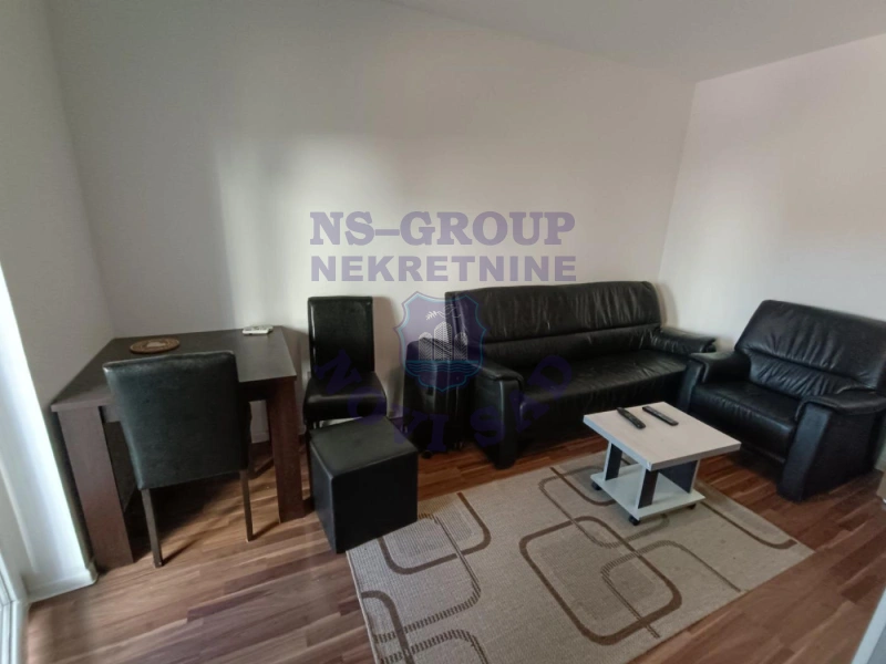 stan na prodaju Novi Sad, 33m2 578215