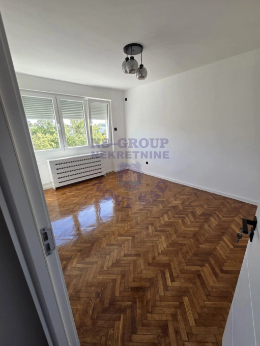 stan na prodaju Novi Sad, 64m2 578187