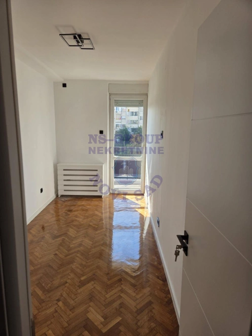 Stan na prodaju Novi Sad 64m2, 578187