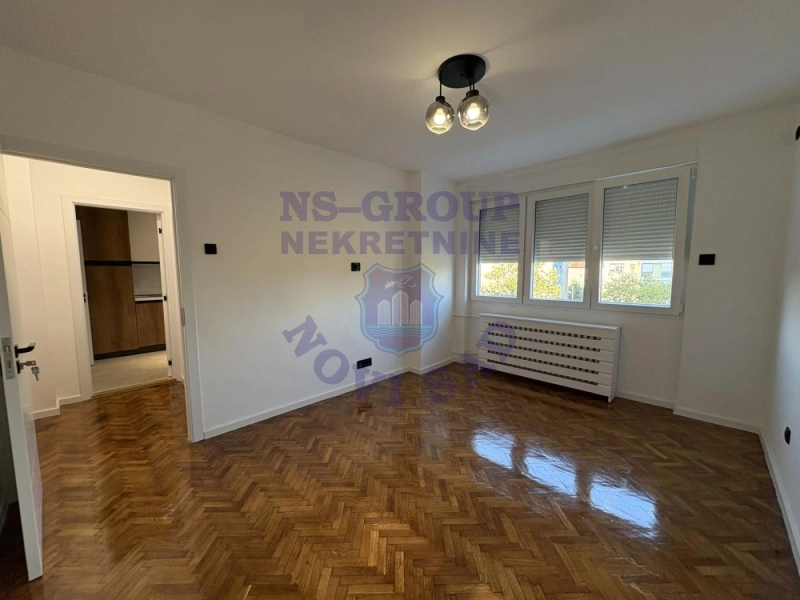 stan na prodaju Novi Sad, 64m2 578187