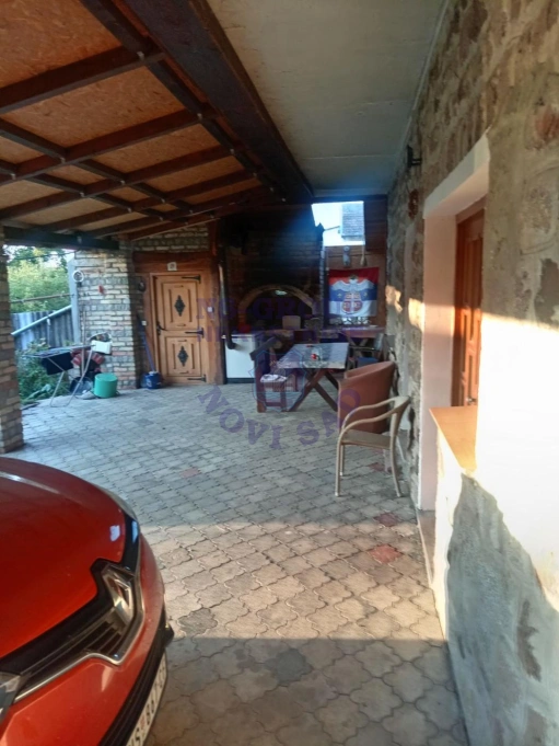 Stan za izdavanje Sremska Kamenica 80m2, 17515