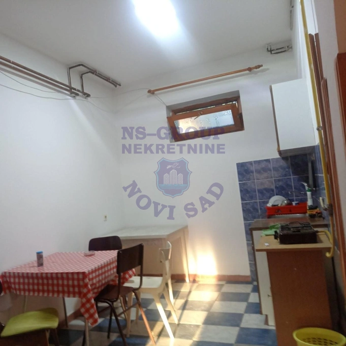 Stan za izdavanje Sremska Kamenica 80m2, 17515