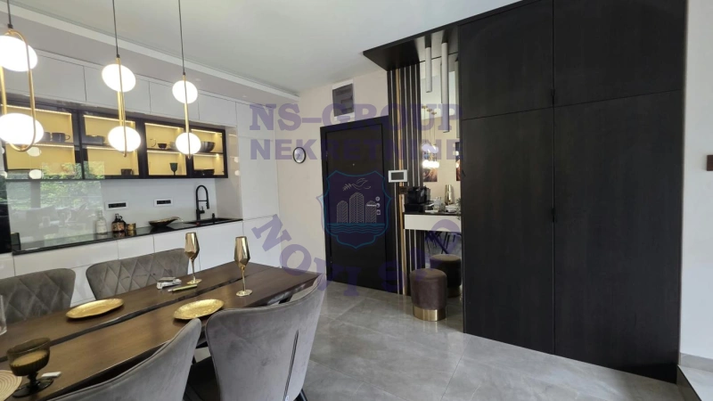 Stan na prodaju Novi Sad 70m2, 578244