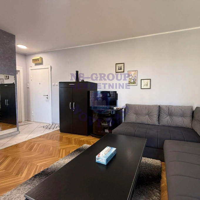 Stan na prodaju Novi Sad 28m2, 17517