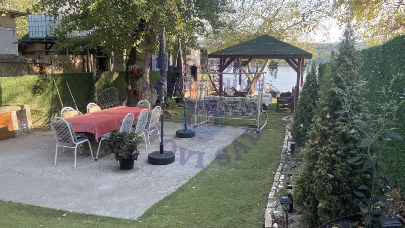 Kuća na prodaju Novi Sad 20m2, 578371