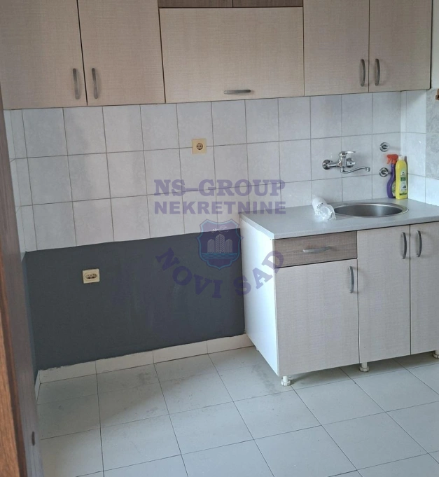 Stan za izdavanje Novi Sad 46m2, 17489