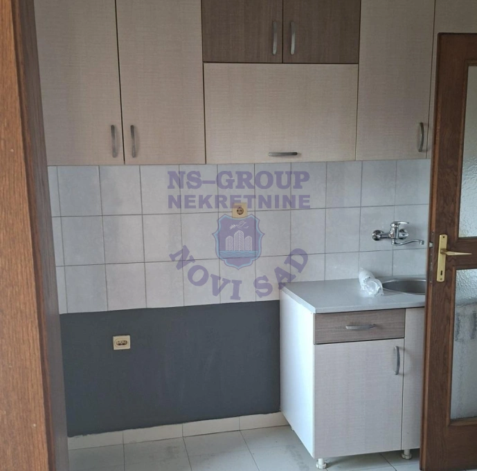 Stan za izdavanje Novi Sad 46m2, 17489