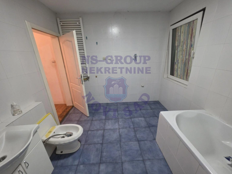 Stan na prodaju Novi Sad 70m2, 578391