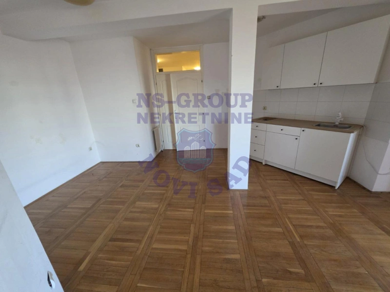 Stan na prodaju Novi Sad 70m2, 578391