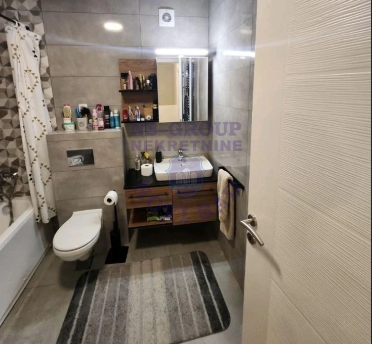 Stan na prodaju Novi Sad 162m2, 578378