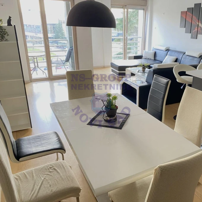 stan za izdavanje Novi Sad, 91m2 17525