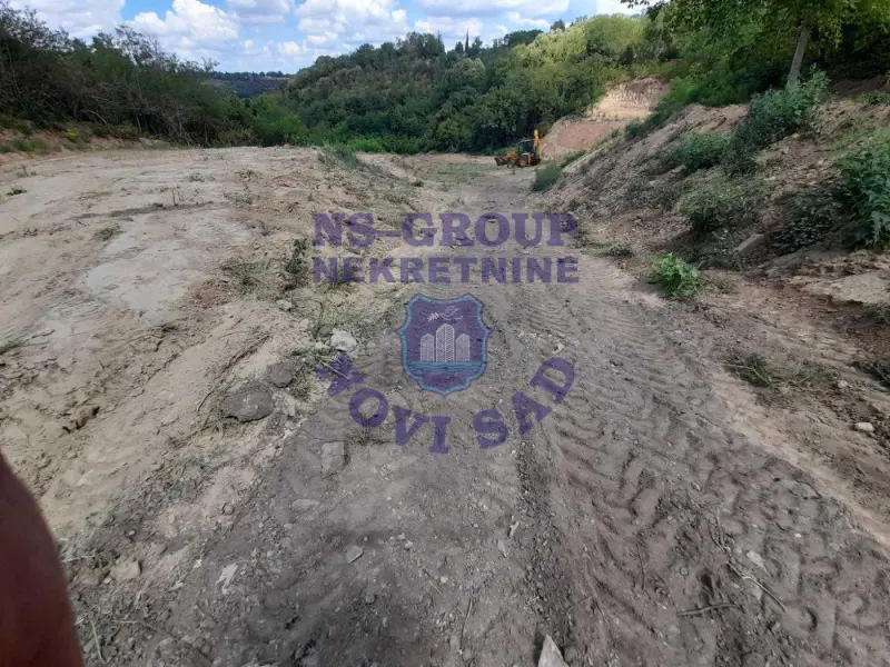 Plac na prodaju Sremski Karlovci 2298m2, 578571