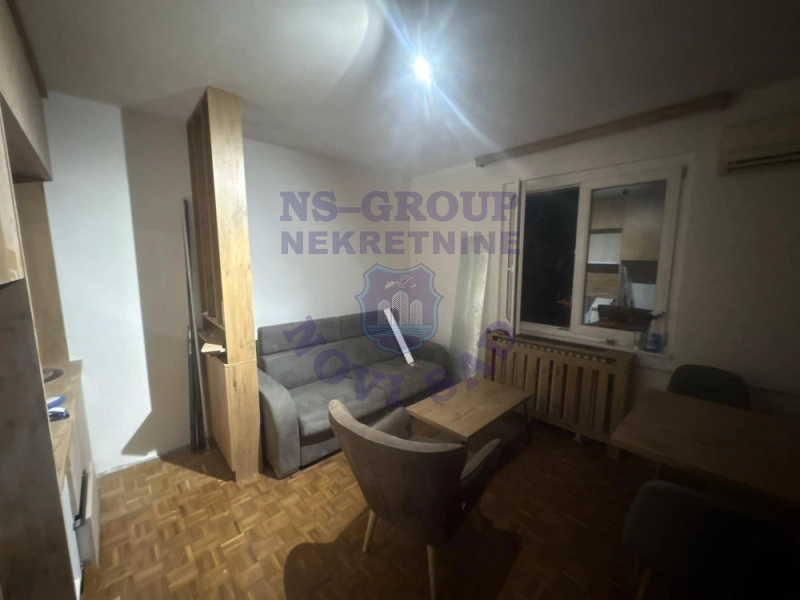 stan na prodaju Novi Sad, 33m2 578577