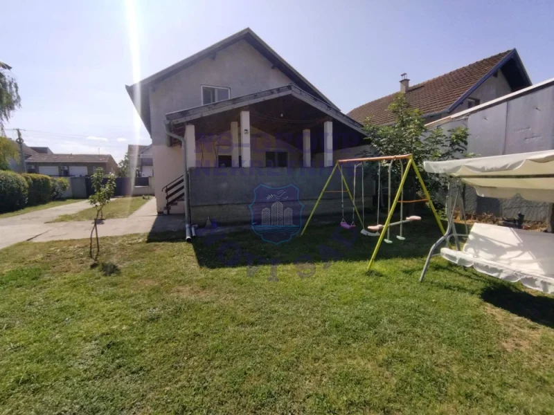 Kuća na prodaju Novi Sad 230m2, 578489