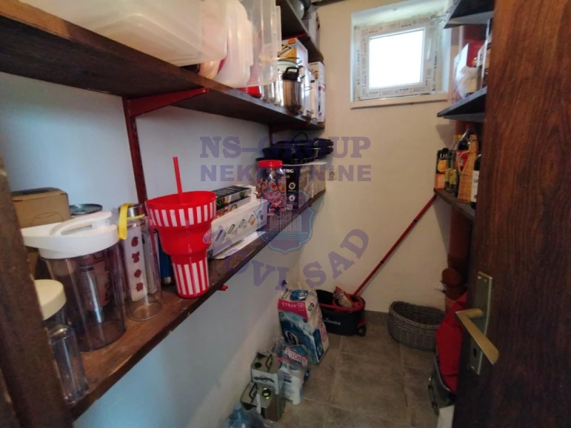 Kuća na prodaju Novi Sad 230m2, 578489